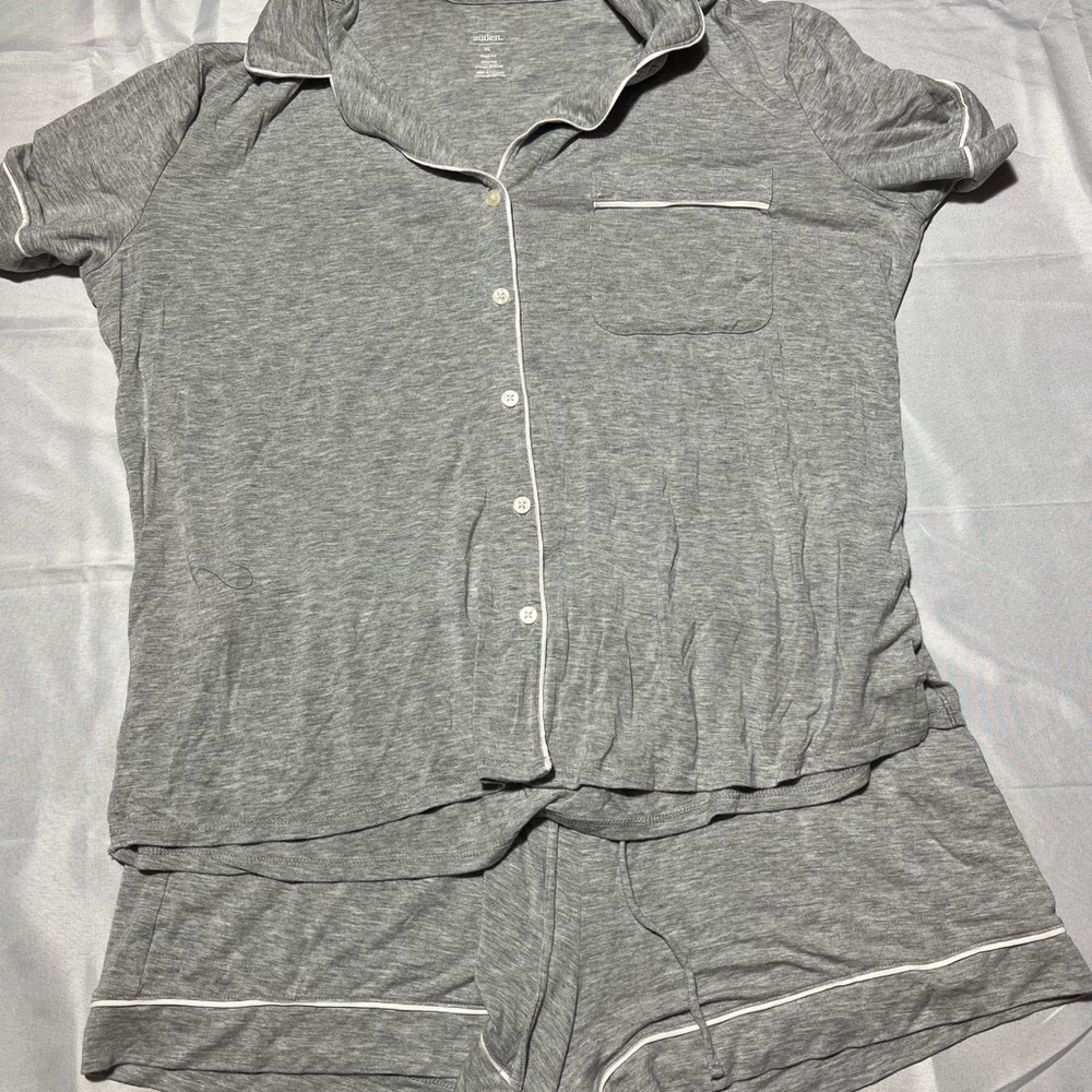 Auden Heather Gray Short Sleeve Pajama Set with White Trim
